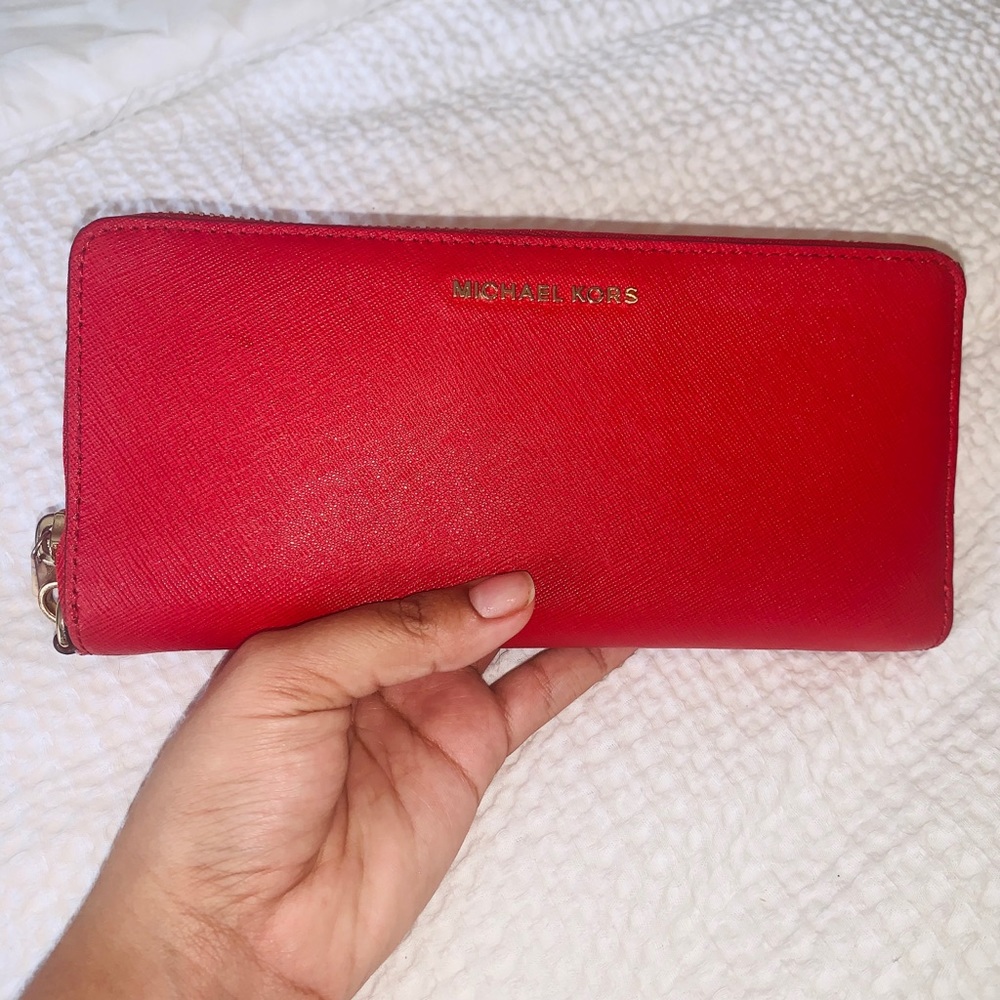 Michael Kors Large Continental Zip Wallet